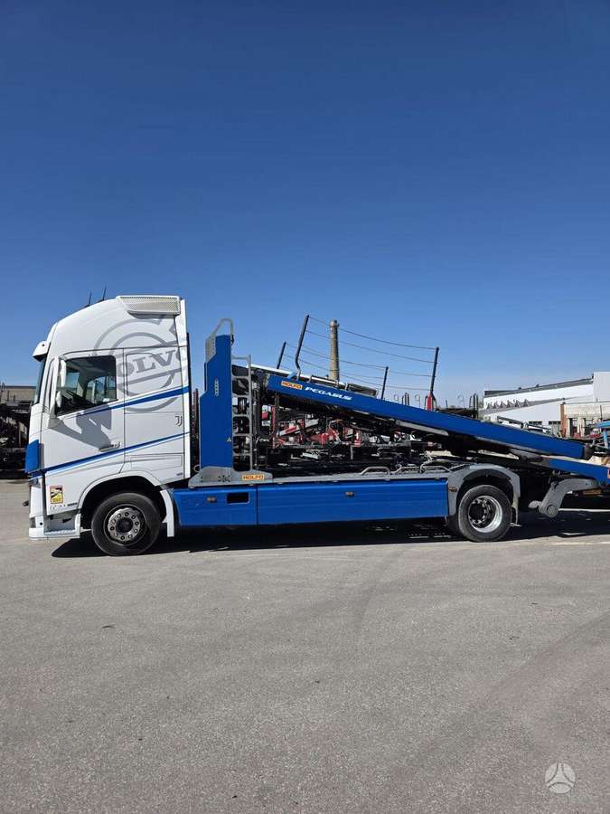 Volvo + ROLFO 2017, auto transporters