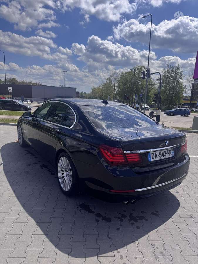 BMW 730, 3.0 l., Седан