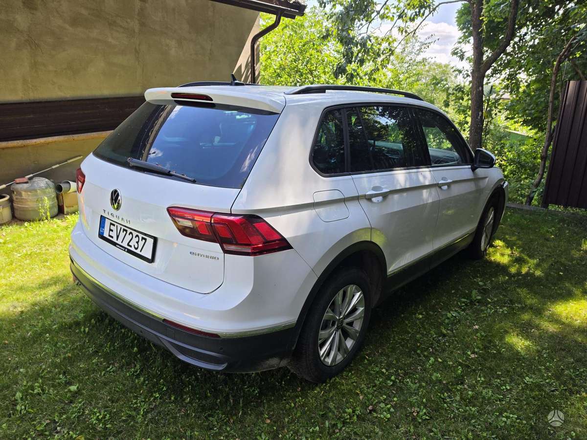 Volkswagen Tiguan - 3