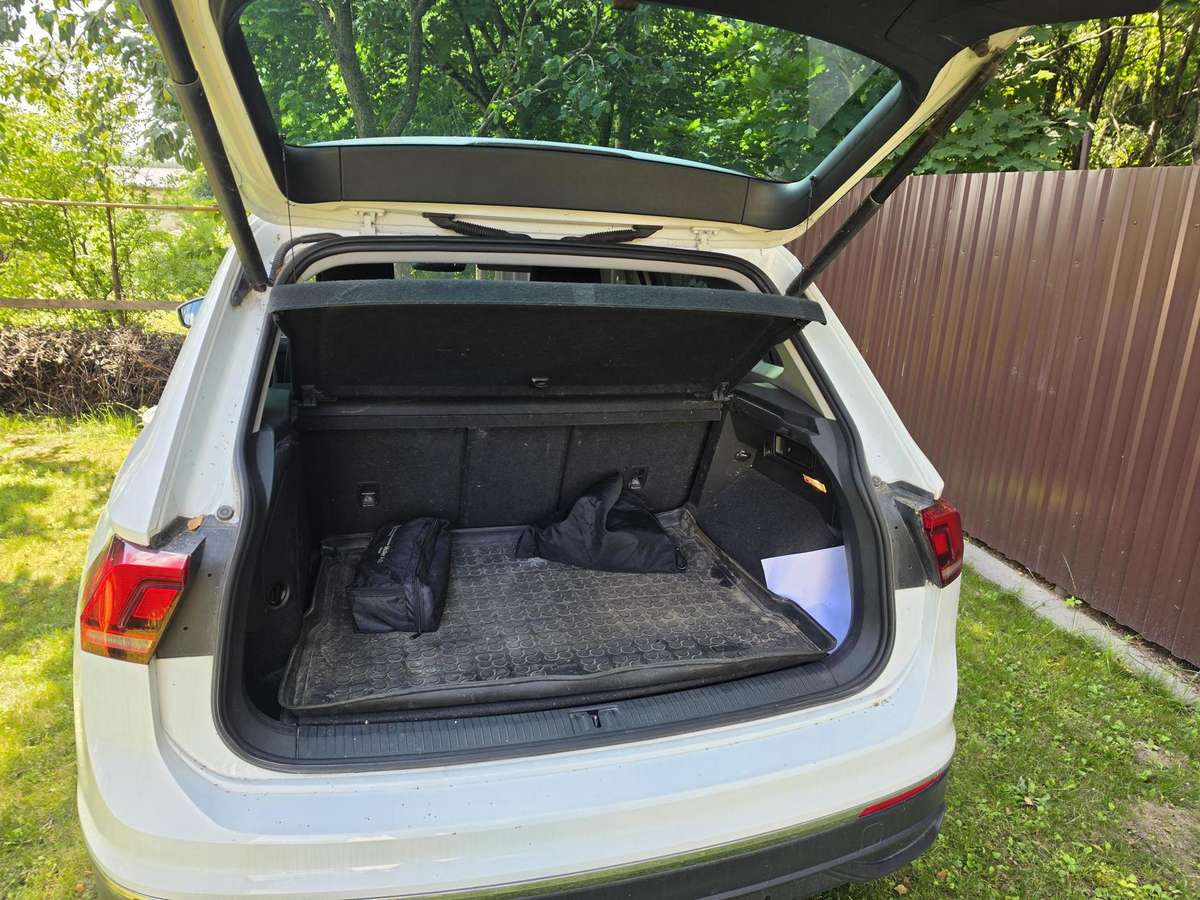Volkswagen Tiguan - 9
