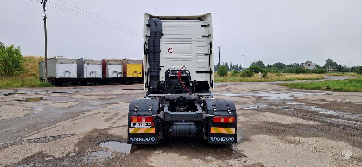 Volvo FH 13 480 XL, double sleeper