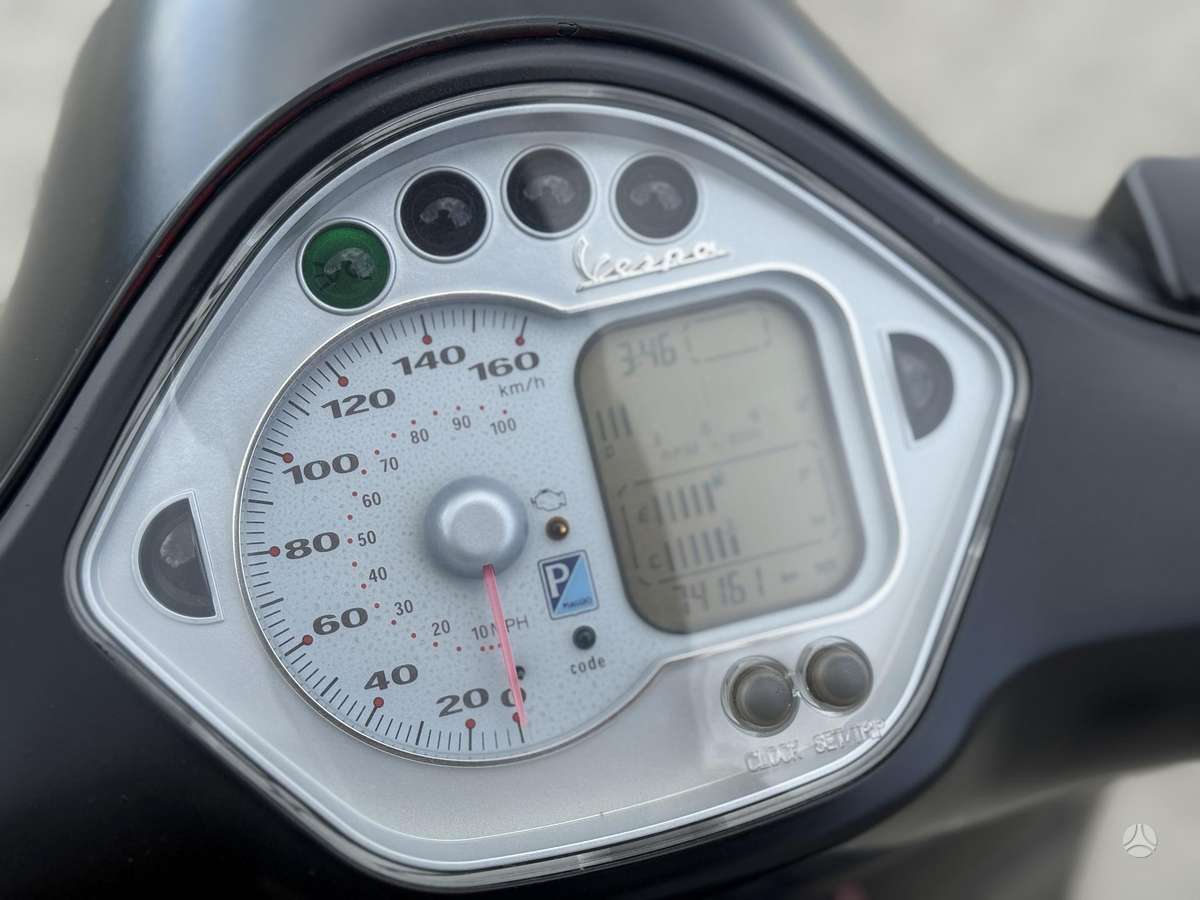 Piaggio Vespa 244cc, мотороллеры / мопеды