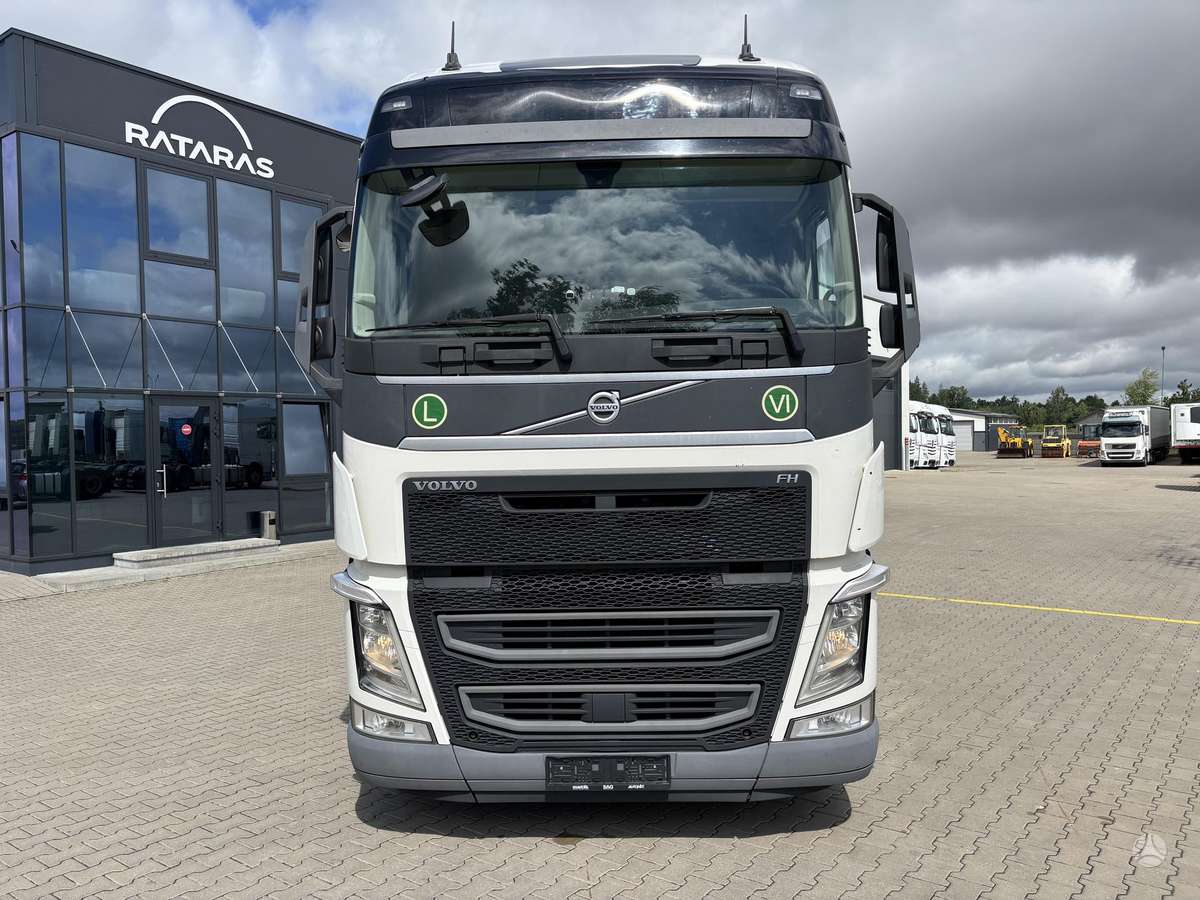 Volvo FH 460, double sleeper
