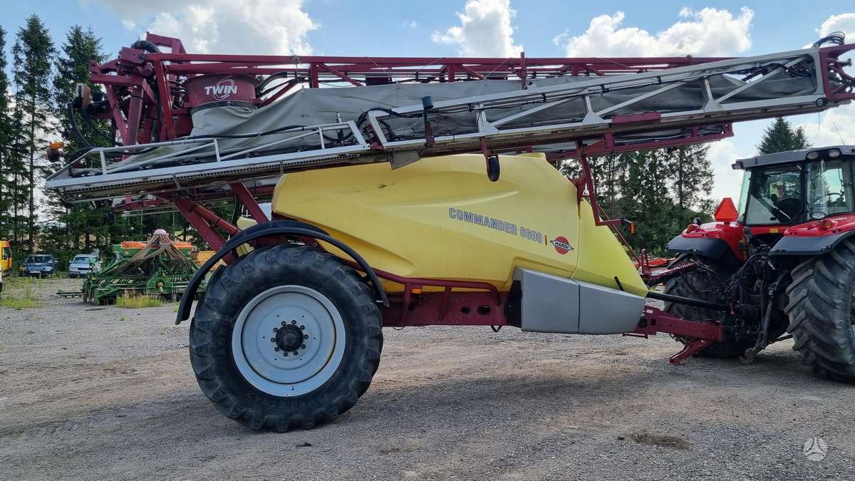 Hardi Commander 6600L, разбрызгиватели