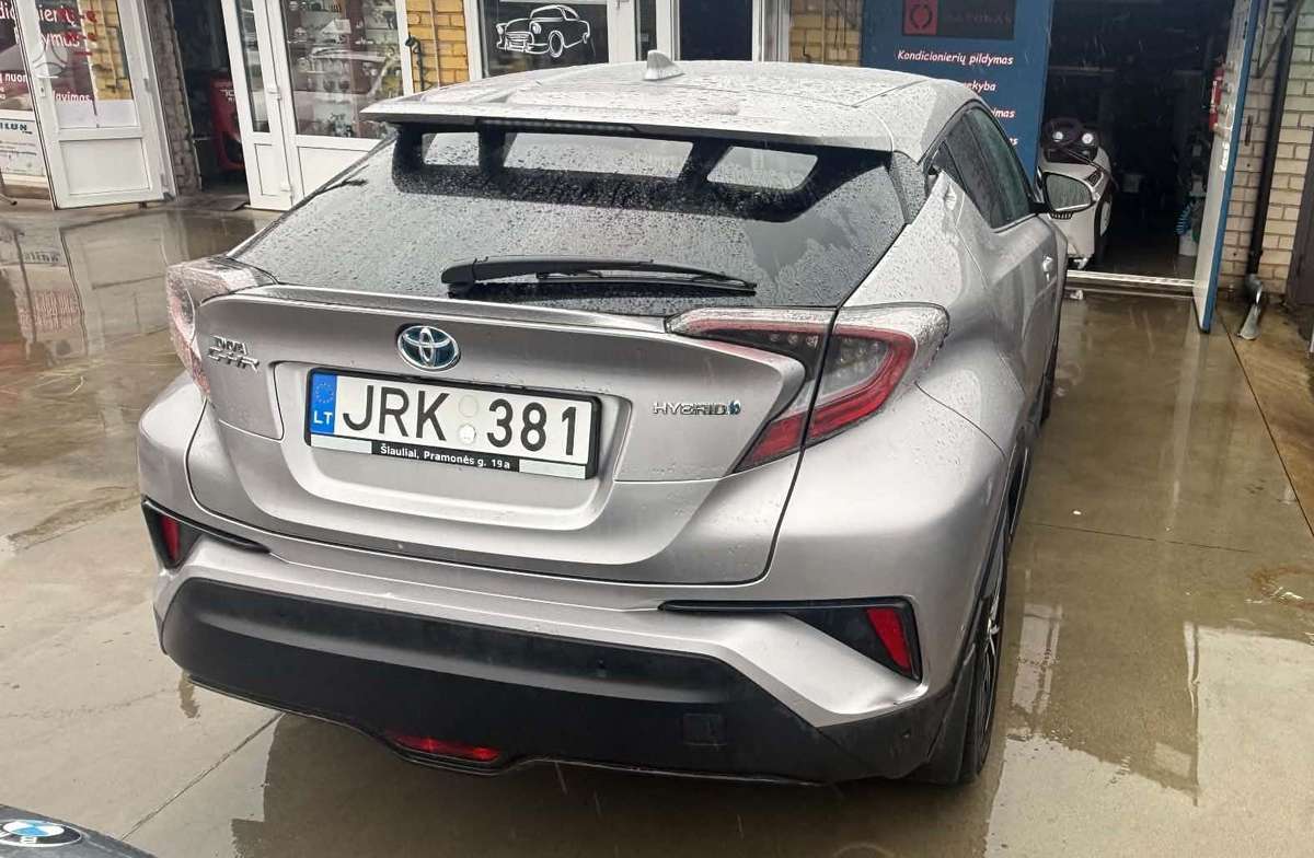 Toyota C-HR - 3