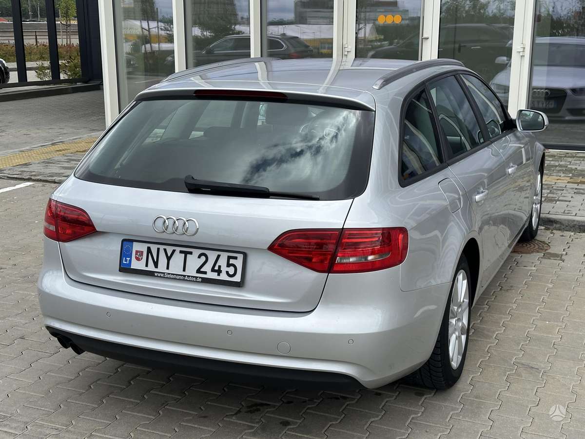 Audi A4, 2.0 l., sedanas