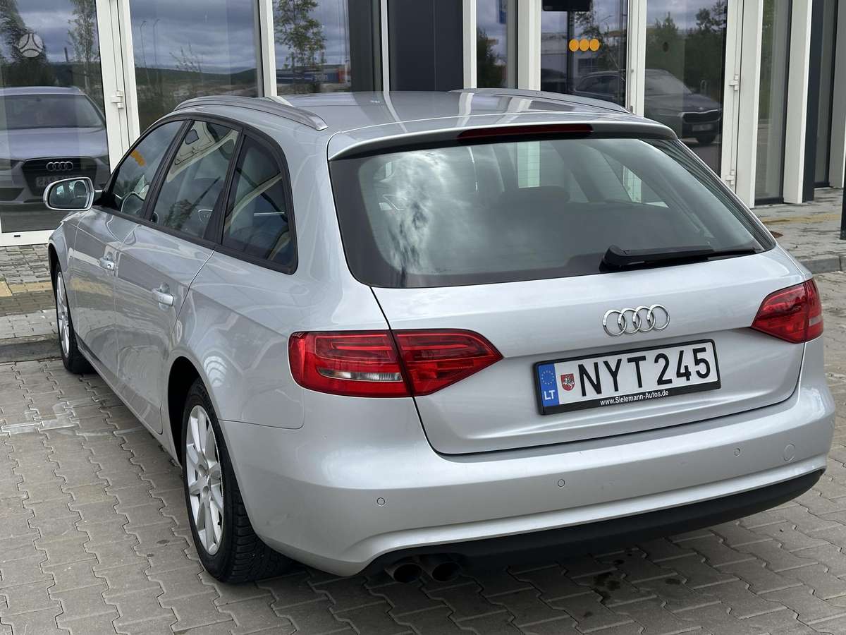 Audi A4, 2.0 l., sedanas