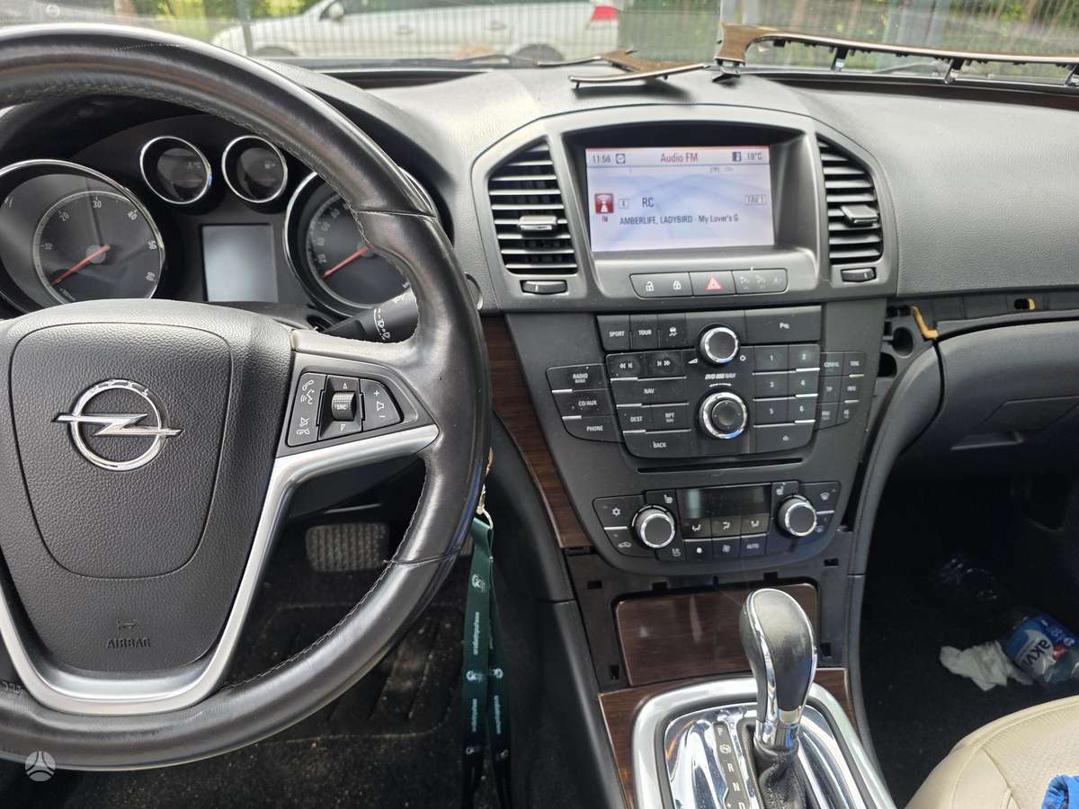 Opel Insignia for parts. Dalimis