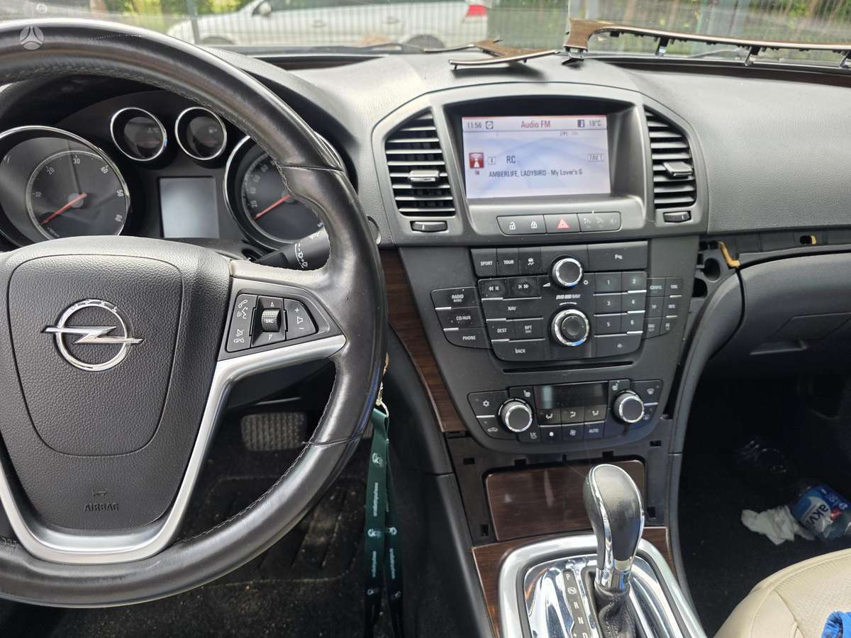Opel Insignia rezerves daļās. Dalimis