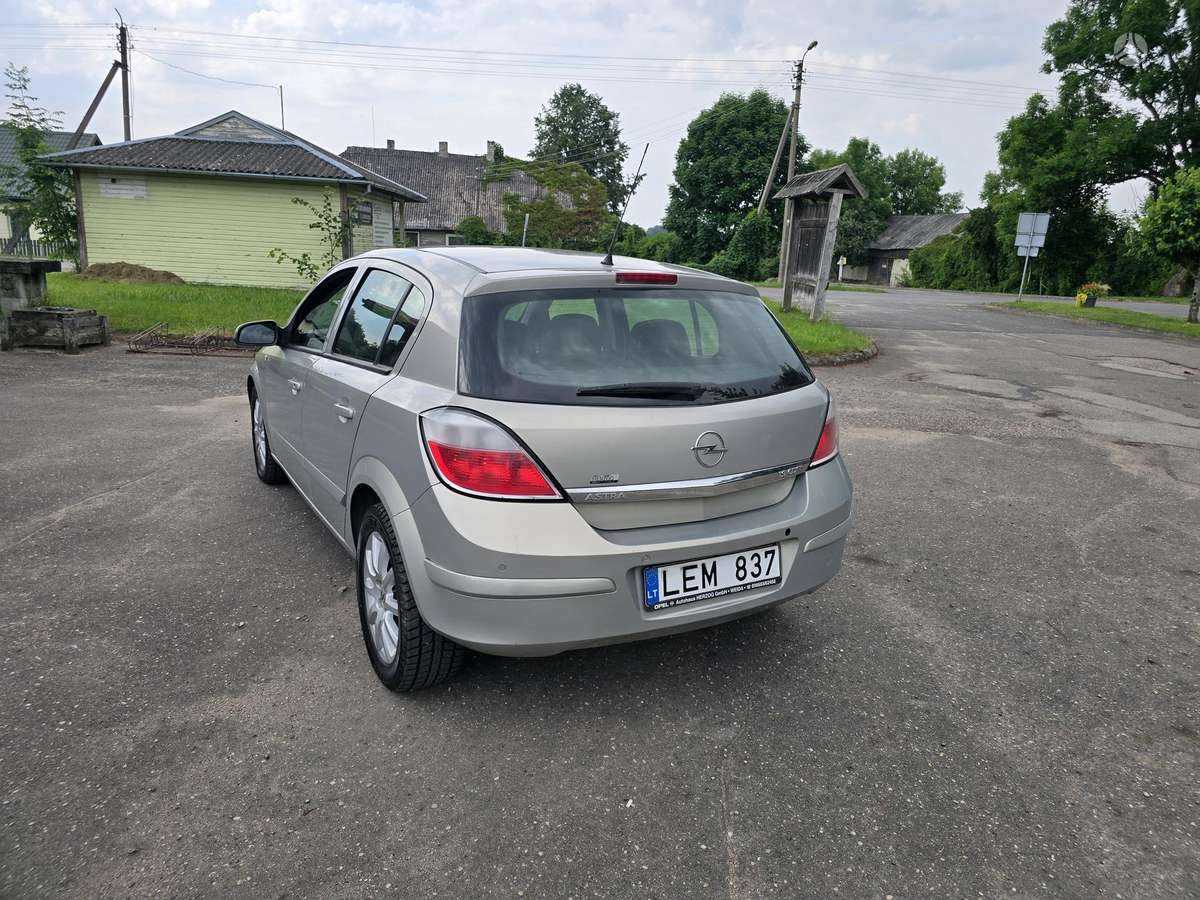 Opel Astra, 1.9 l., Хэтчбек