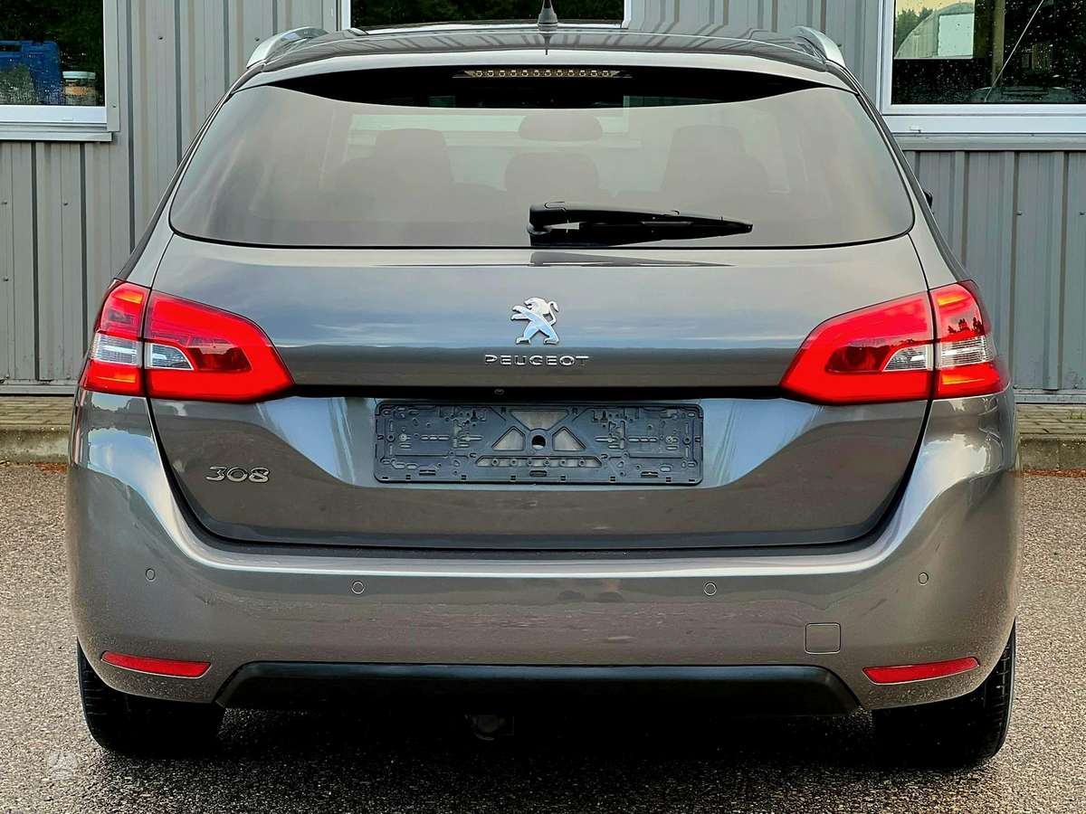 Peugeot 308, 1.2 l., Универсал