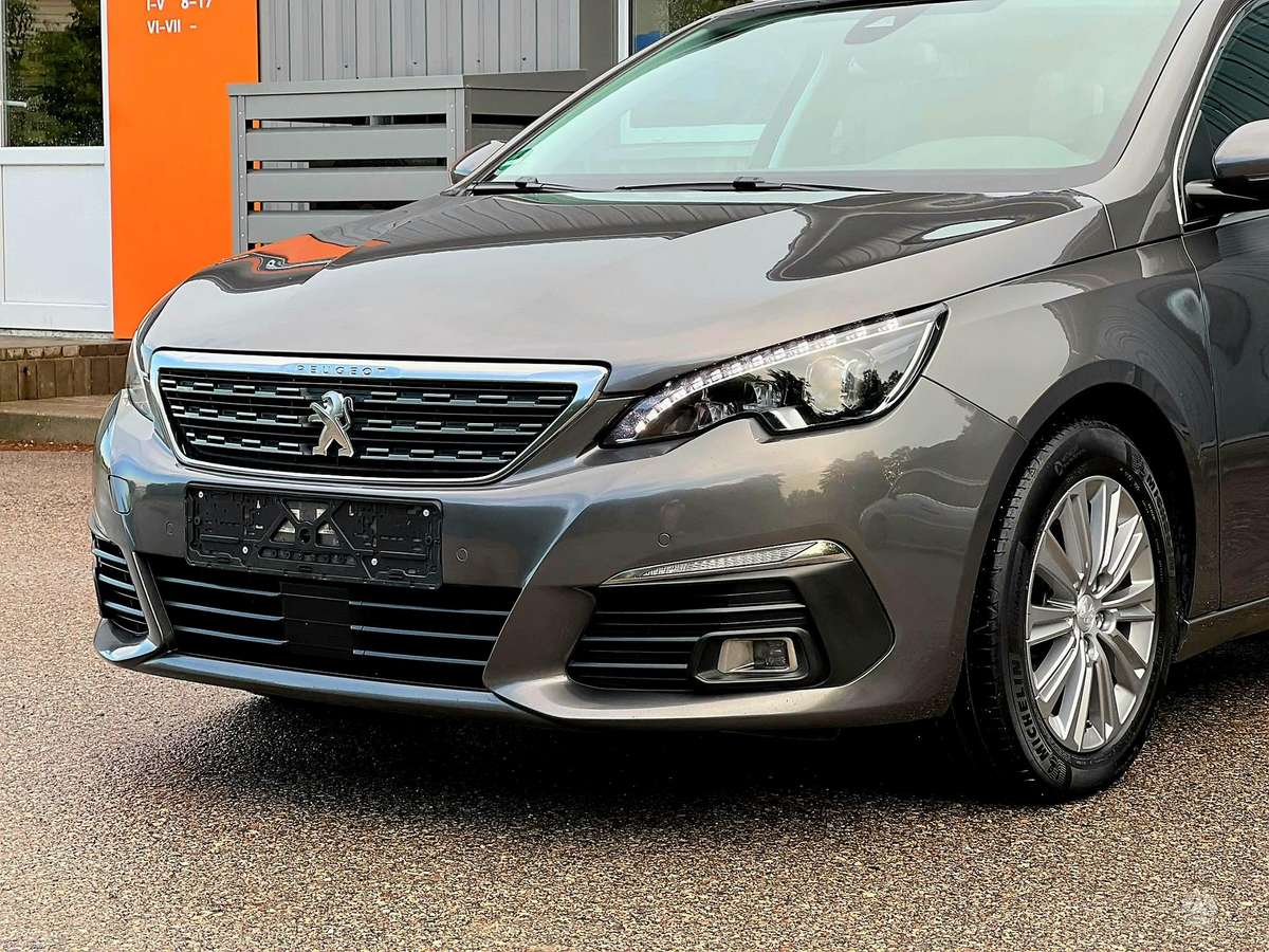 Peugeot 308, 1.2 l., Универсал
