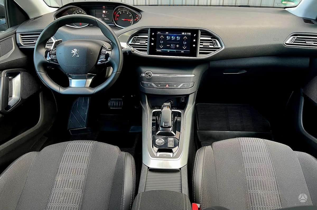 Peugeot 308, 1.2 l., Универсал