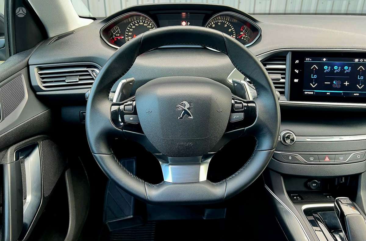 Peugeot 308, 1.2 l., Универсал