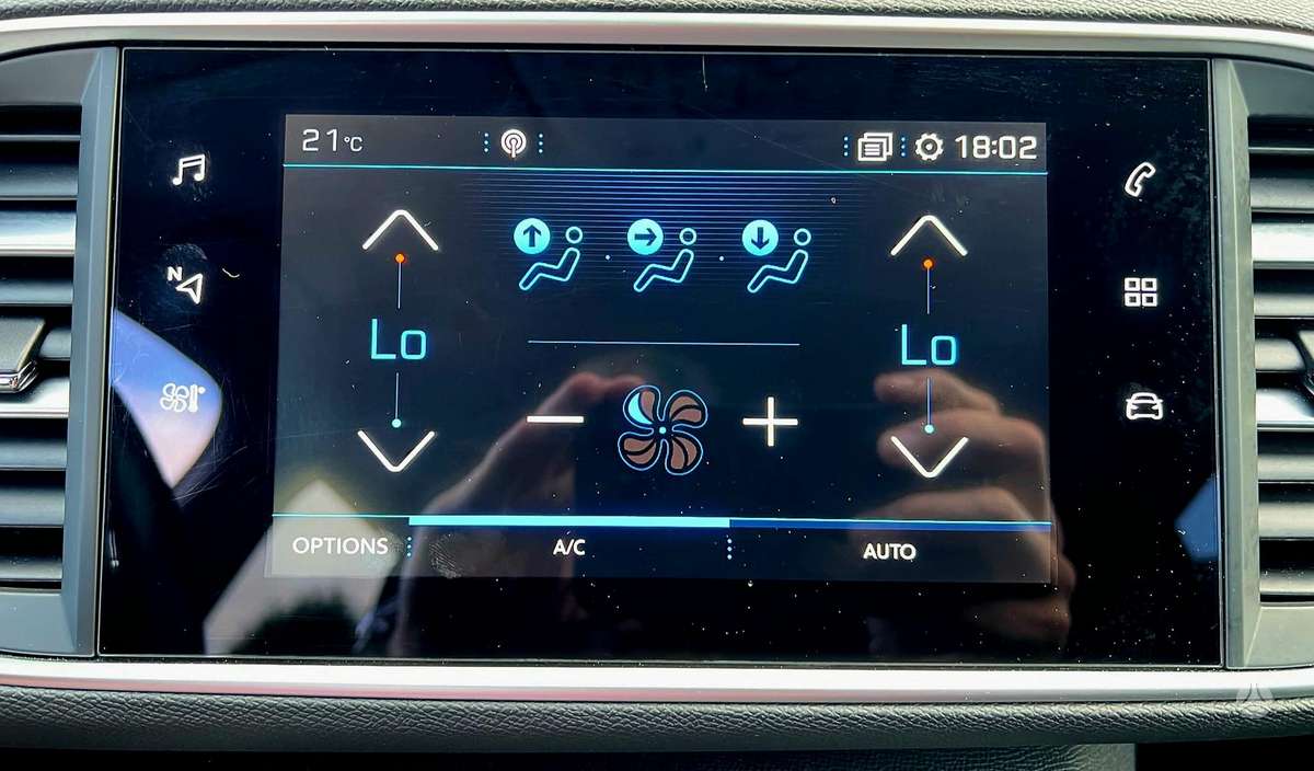 Peugeot 308, 1.2 l., Универсал