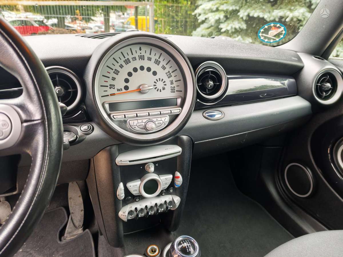 Mini Cooper, 1.6 l., coupe