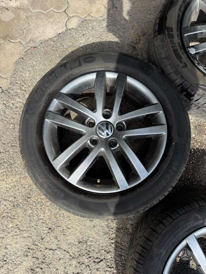 Volkswagen GOLF, light alloy, R16