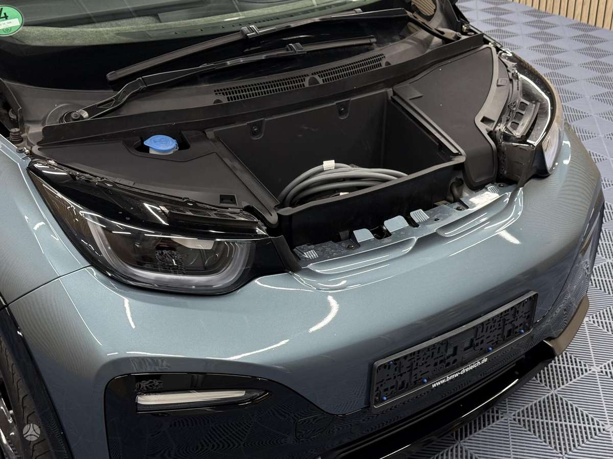 BMW i3s, 42 kWh, hatchback