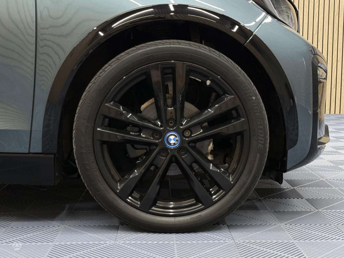 BMW i3s, 42 kWh, hatchback