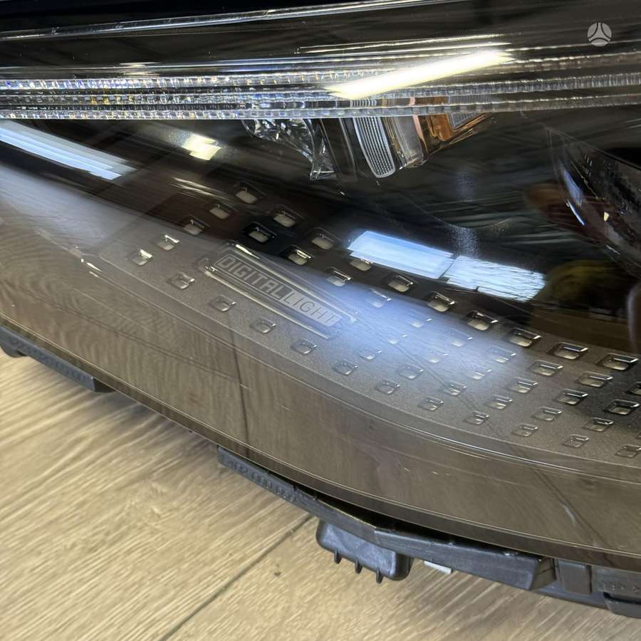 Mercedes-Benz S klasė lights