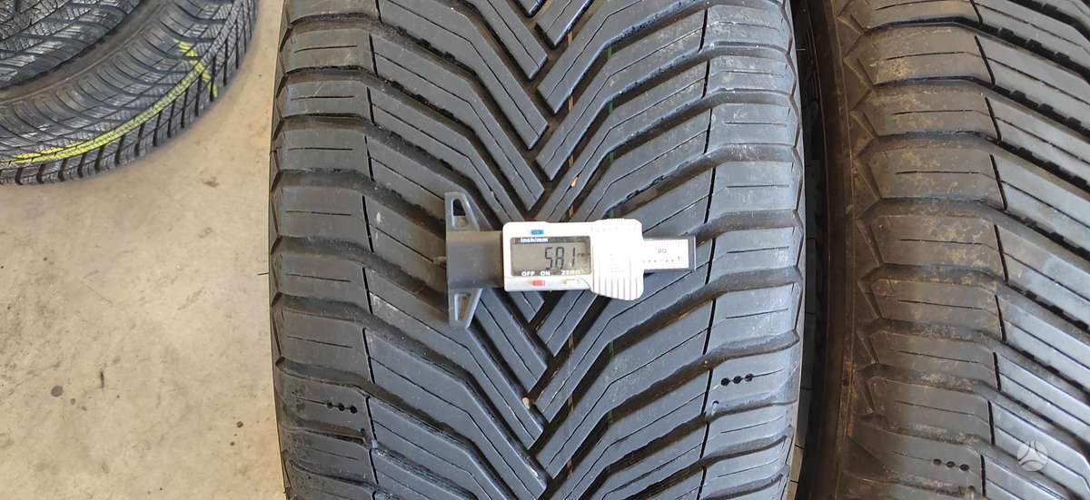 Michelin CrossClimate 2, всесезонные 235/45 R18