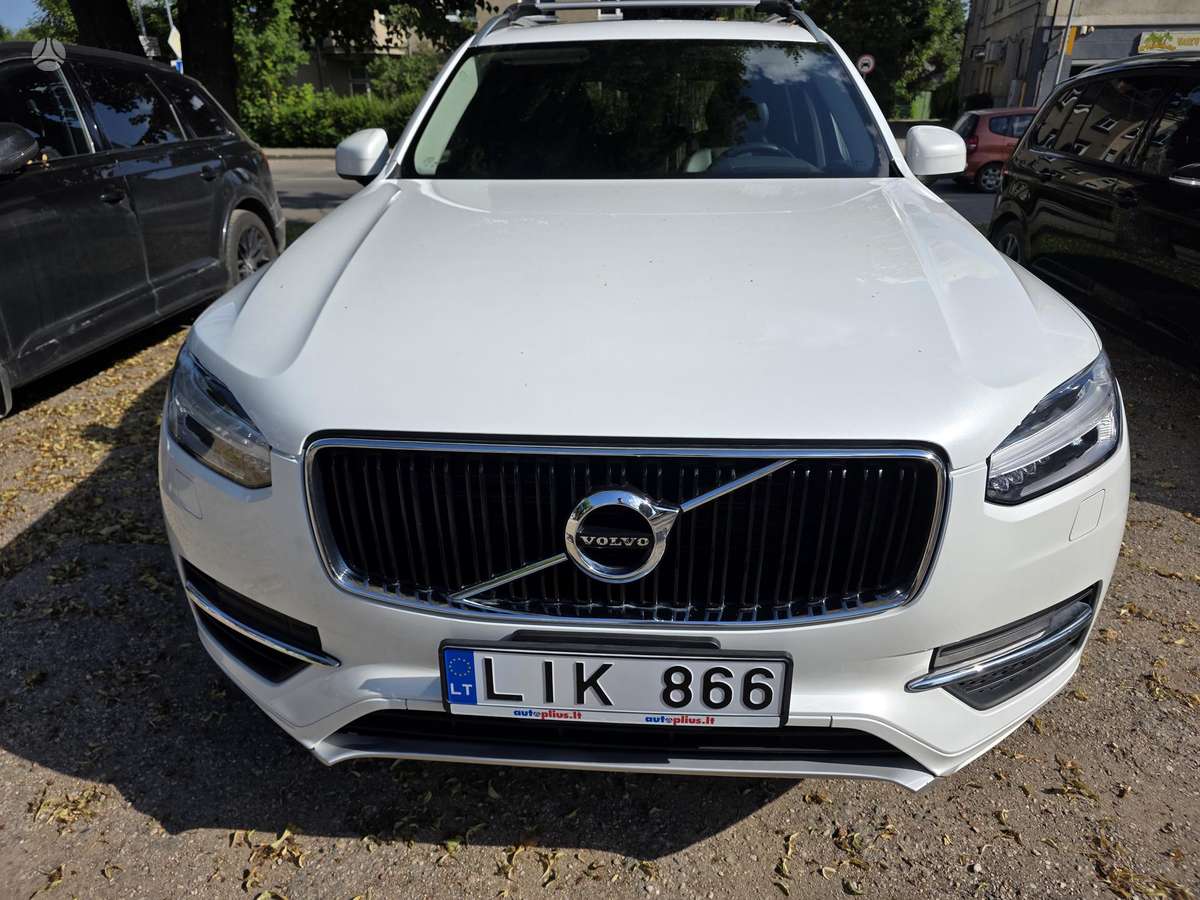 Volvo XC90 - 1