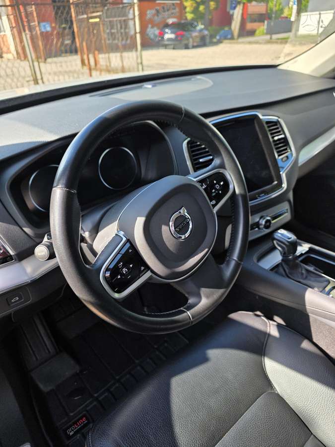 Volvo XC90 - 6