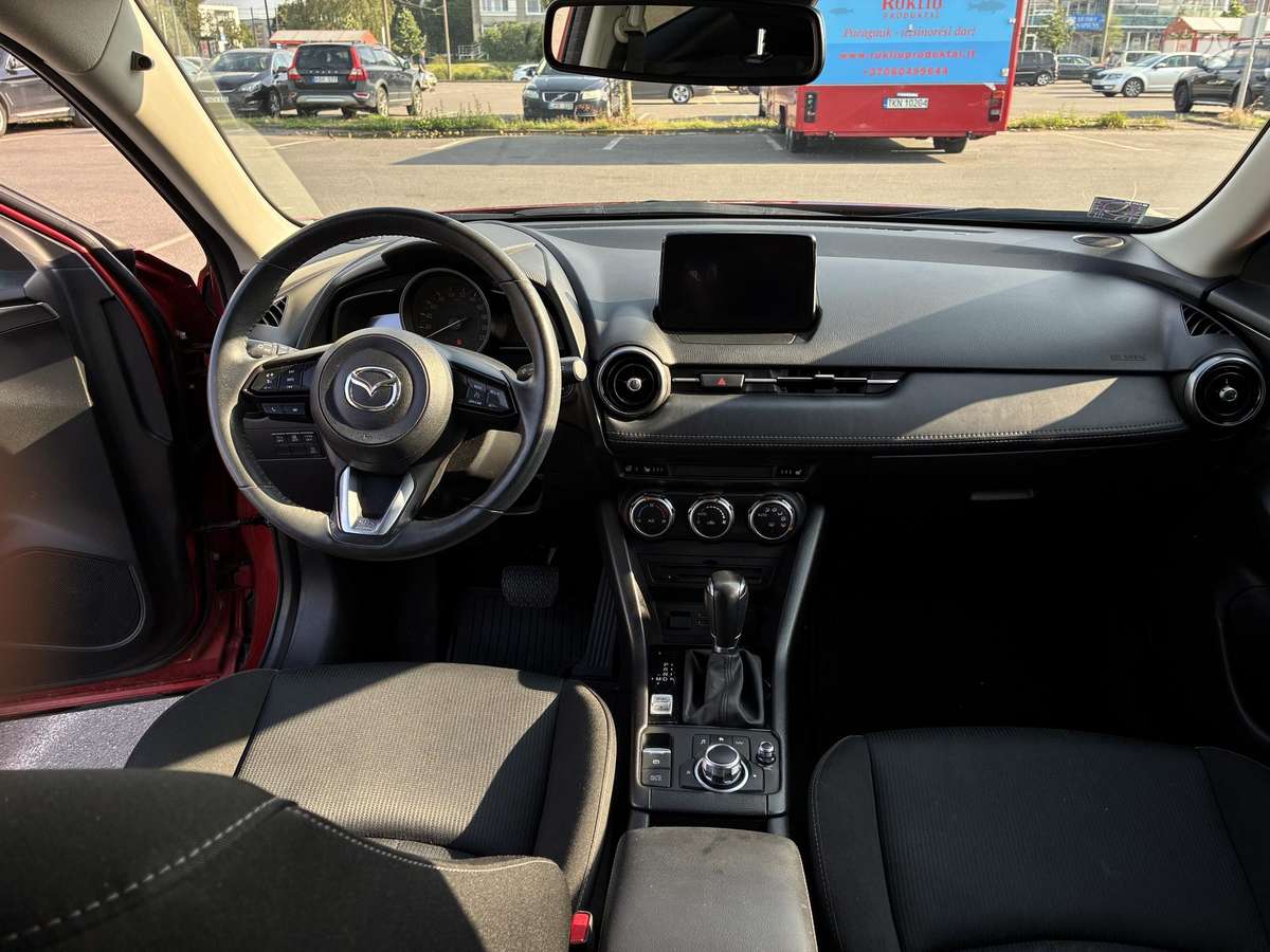 Mazda CX-3, 2.0 l., off-road / crossover