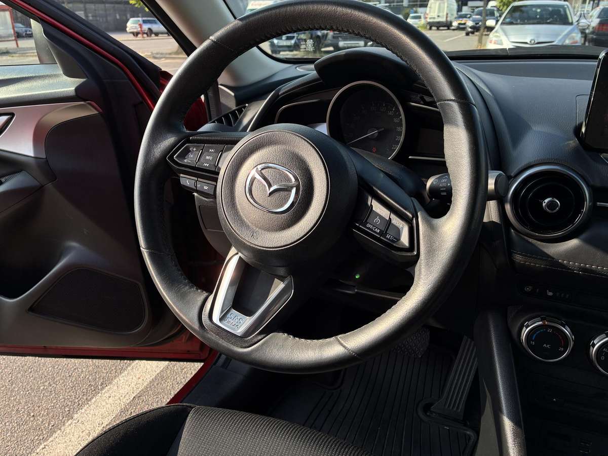 Mazda CX-3, 2.0 l., off-road / crossover