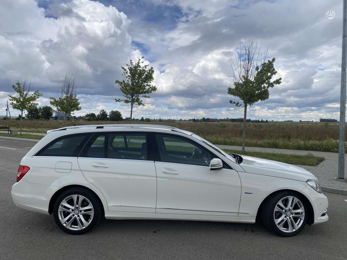 Mercedes-Benz C300, 3.0 l., Универсал