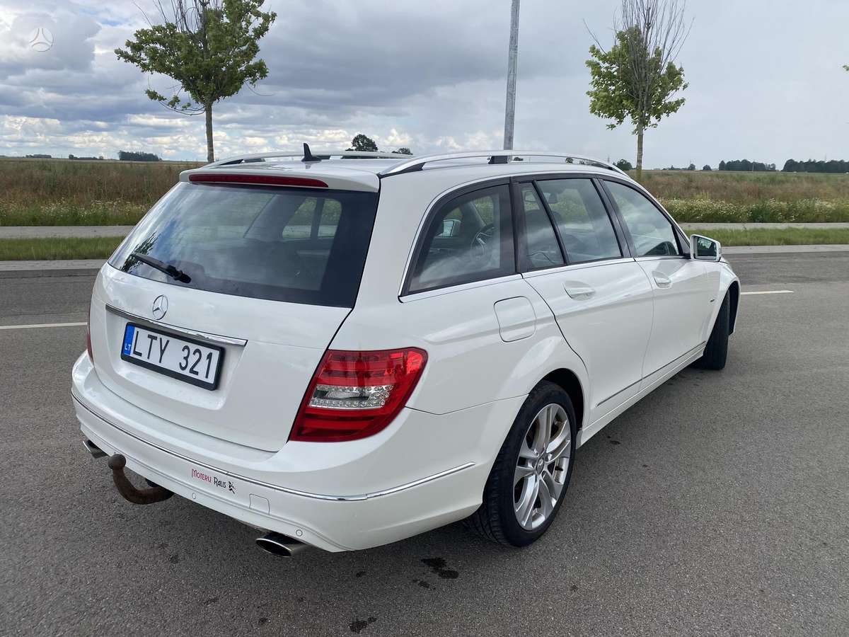 Mercedes-Benz C300, 3.0 l., Универсал