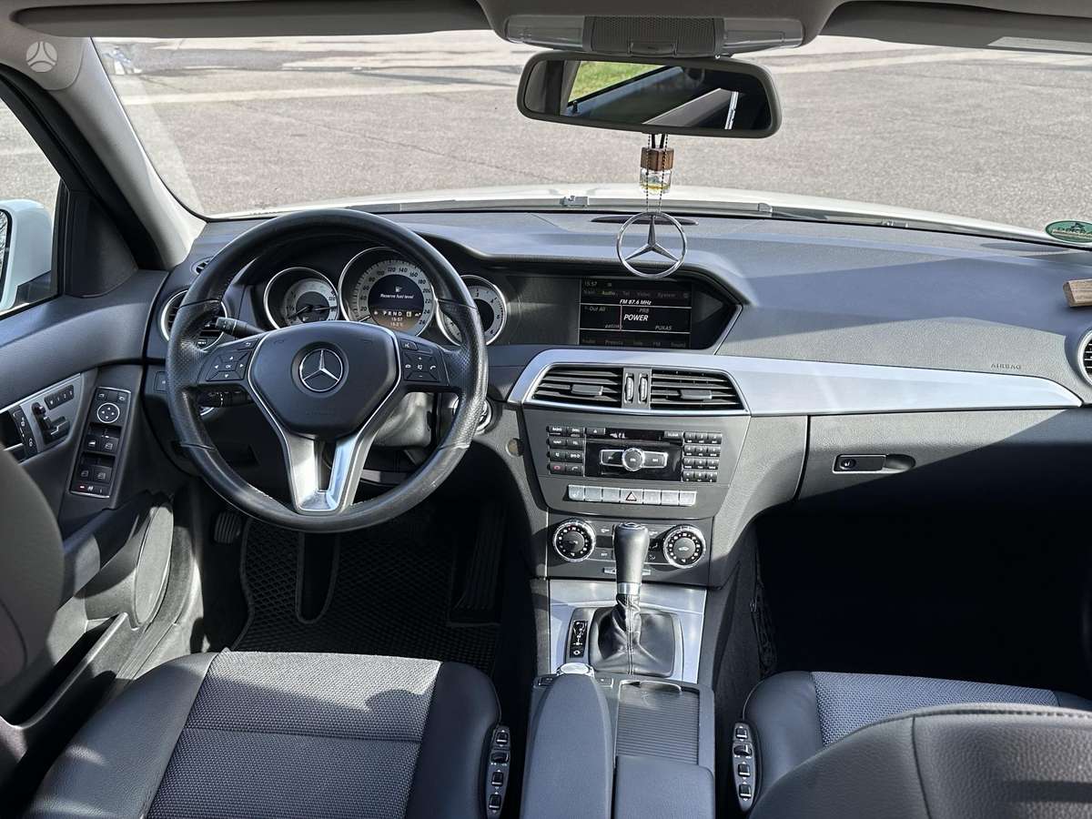 Mercedes-Benz C300, 3.0 l., Универсал