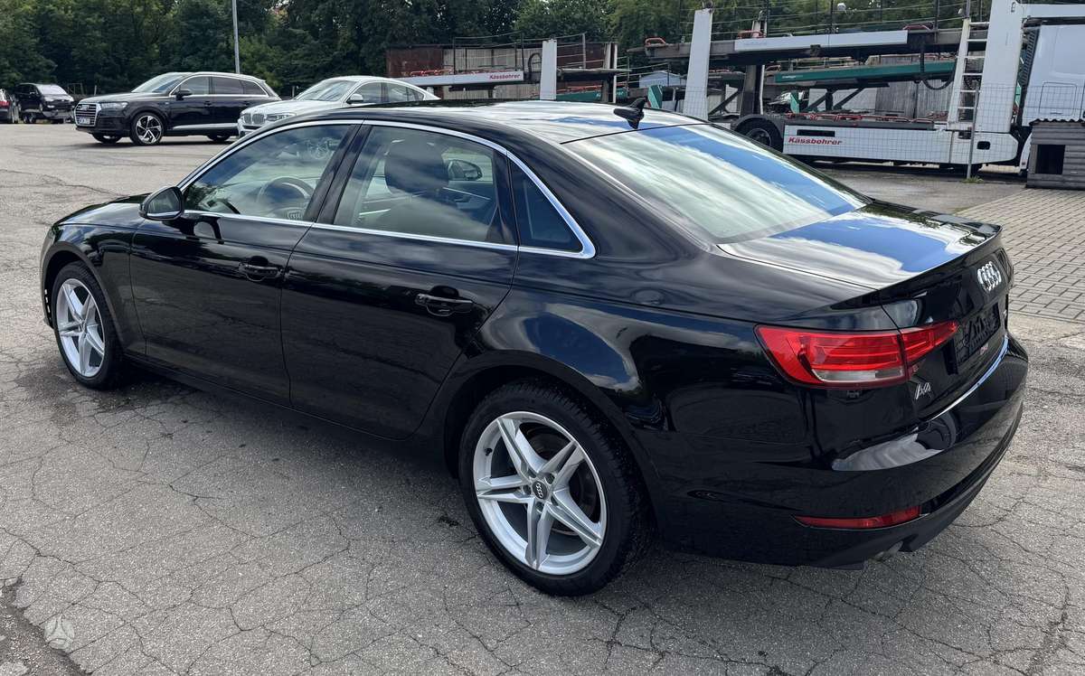 Audi A4, 2.0 l., Седан