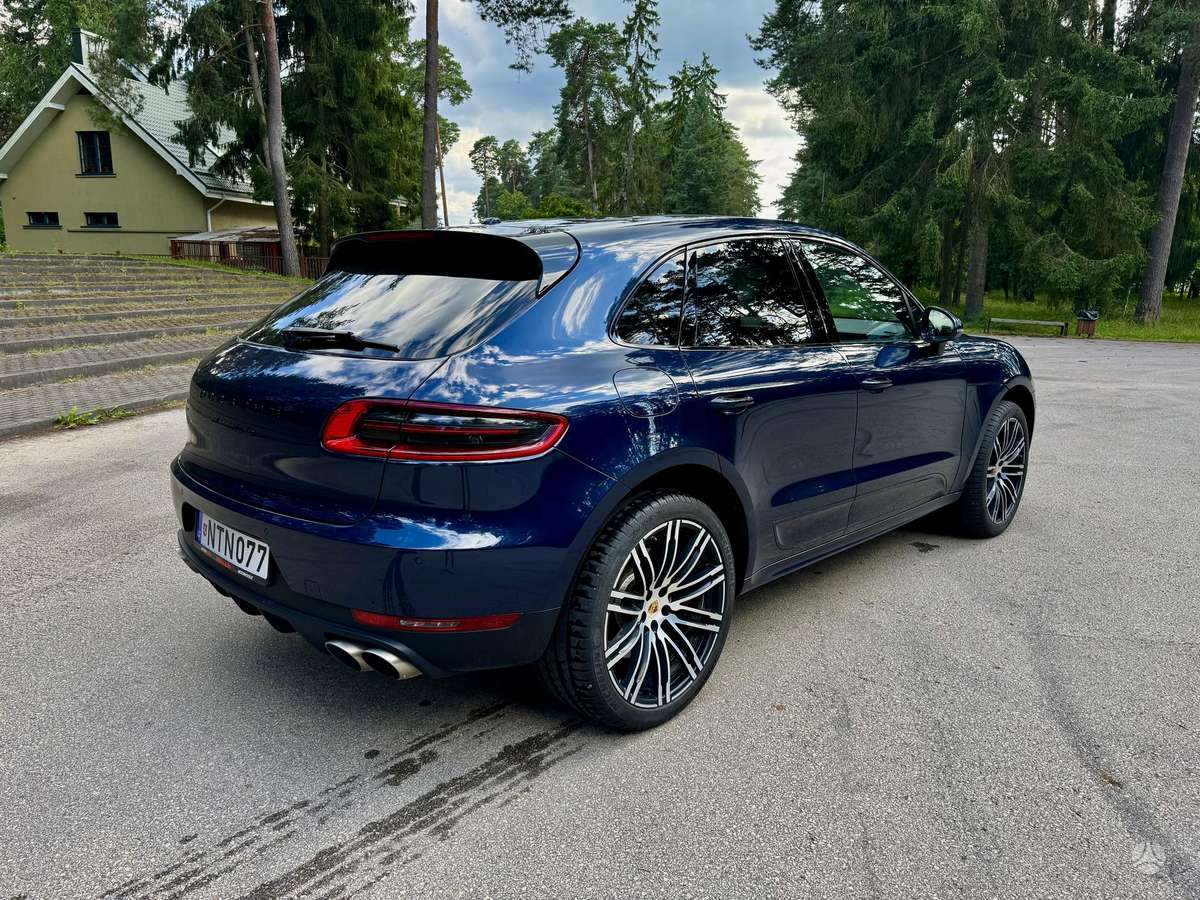 Porsche Macan - 2