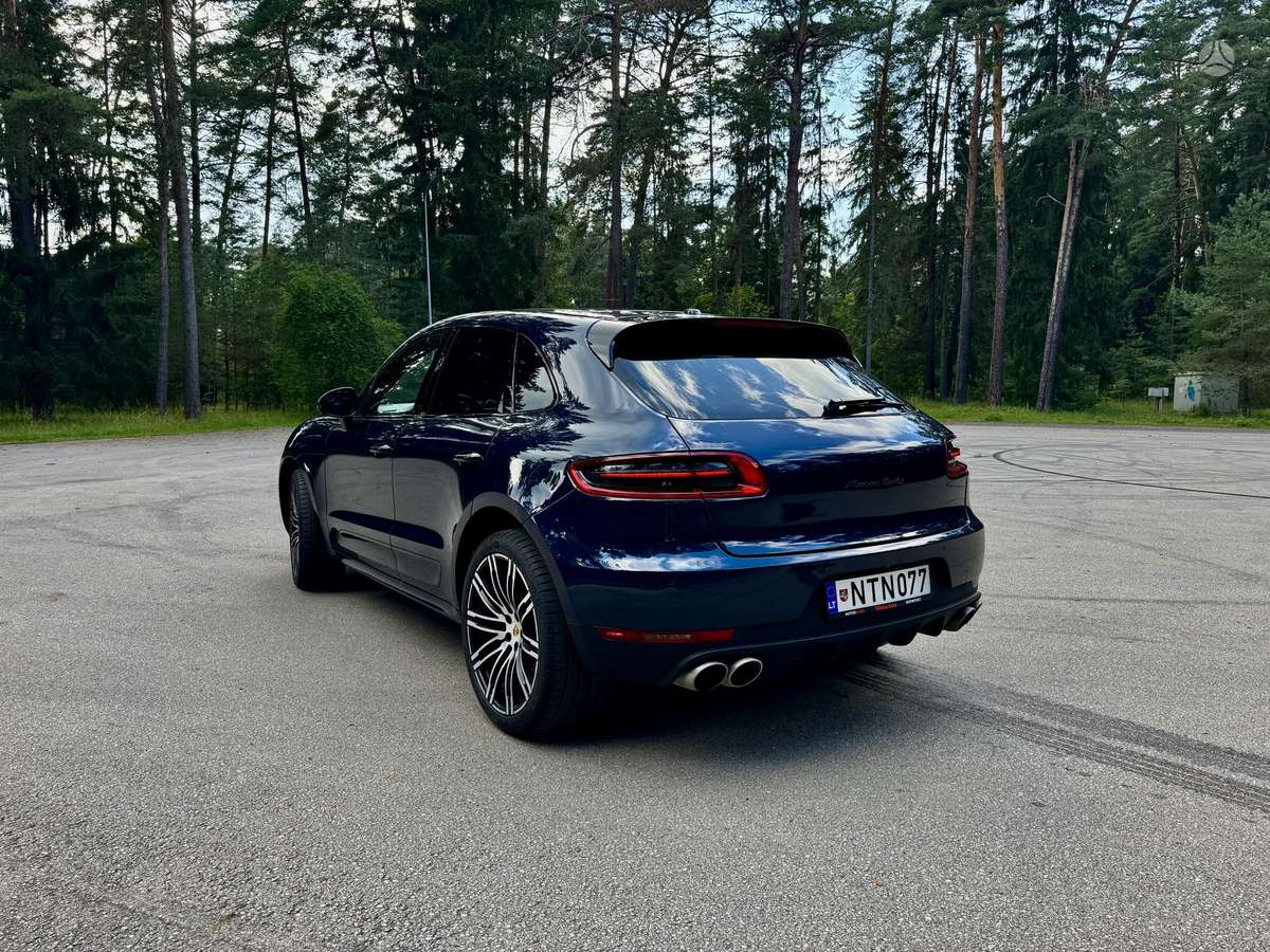 Porsche Macan - 4