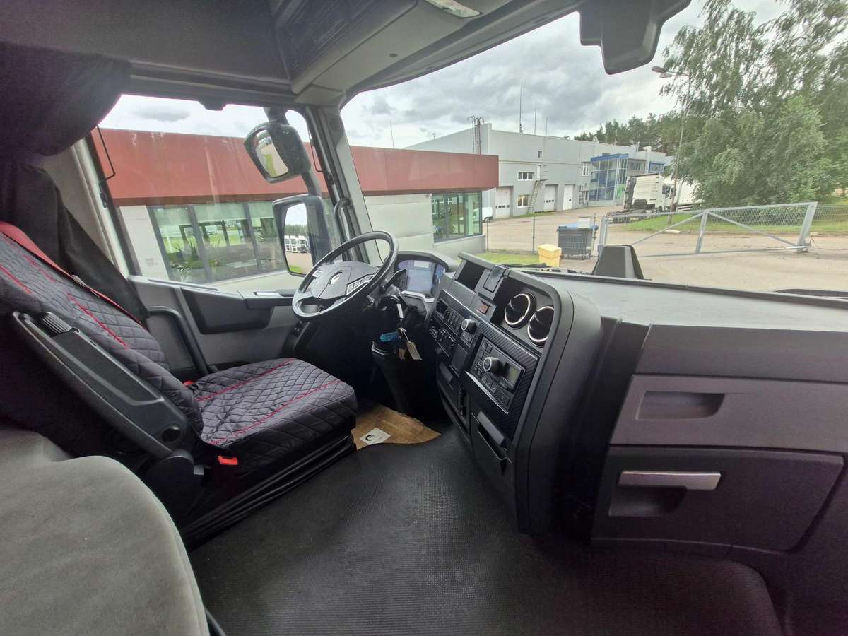 Renault T 480 VIN: ...MB.., single sleeper