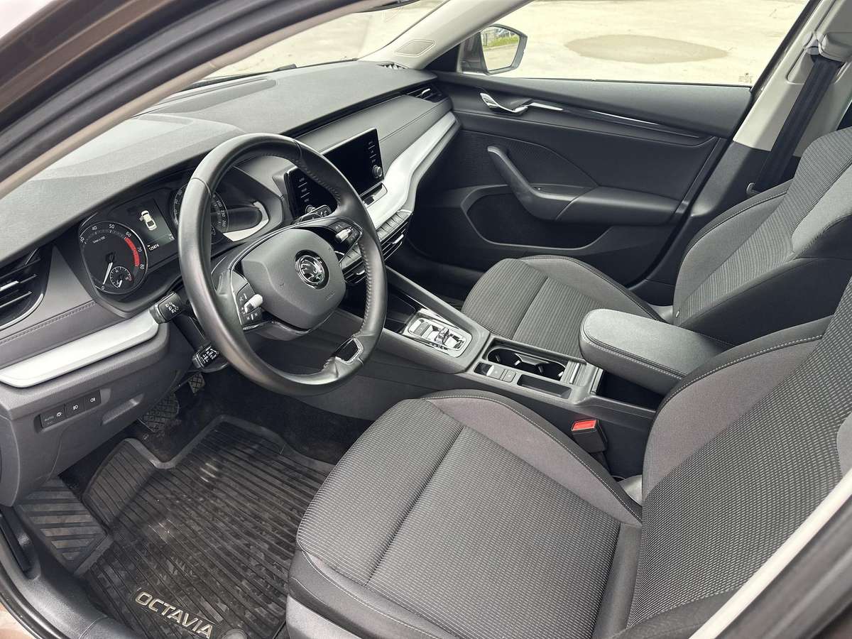 Škoda Octavia - 9