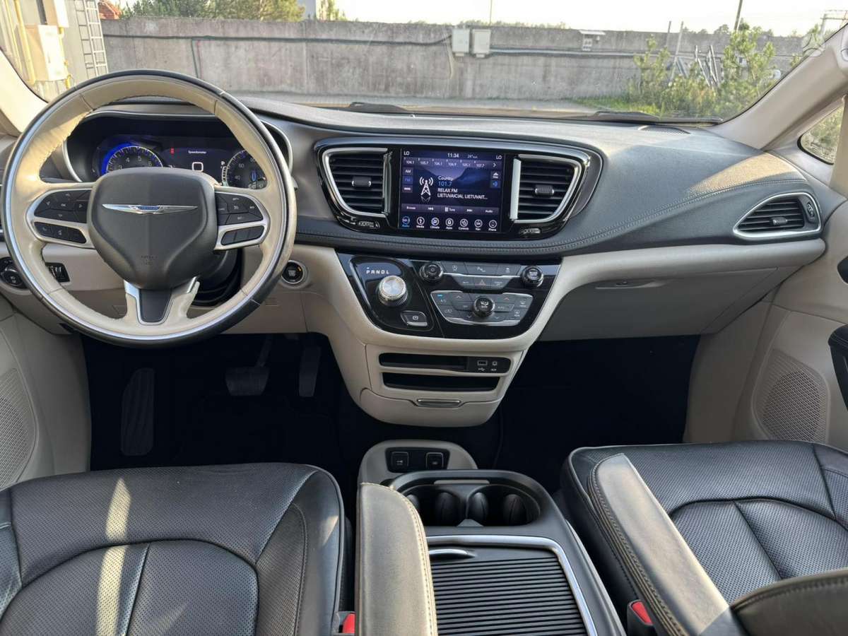 Chrysler Pacifica, 3.6 l., Минивэн