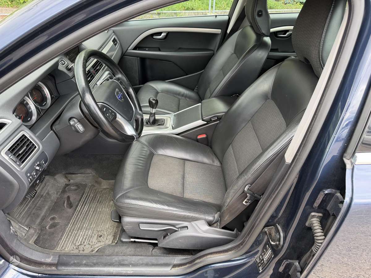 Volvo V70, 1.6 l., Универсал