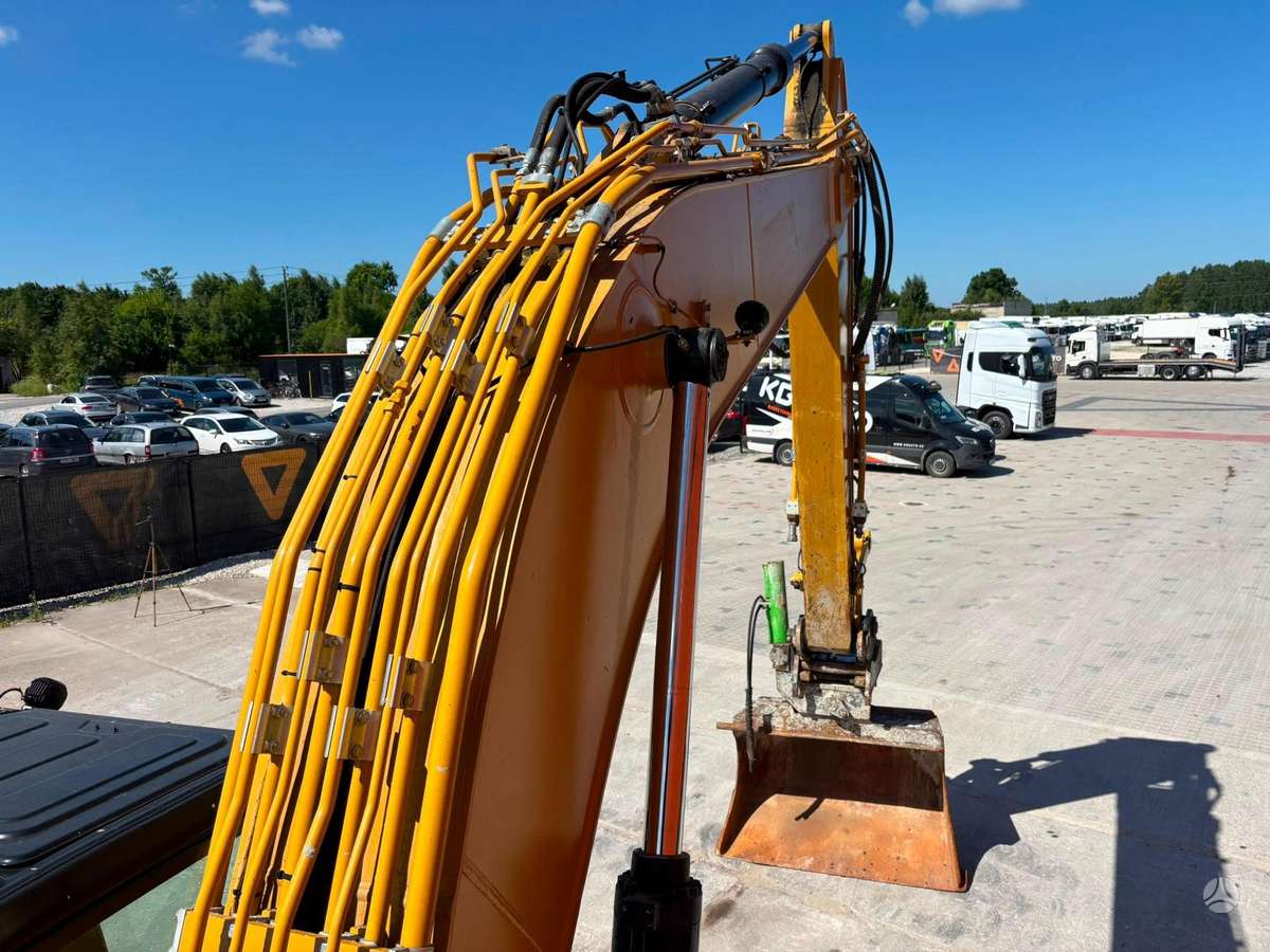 Caterpillar 320 GC, ekskavatoriai