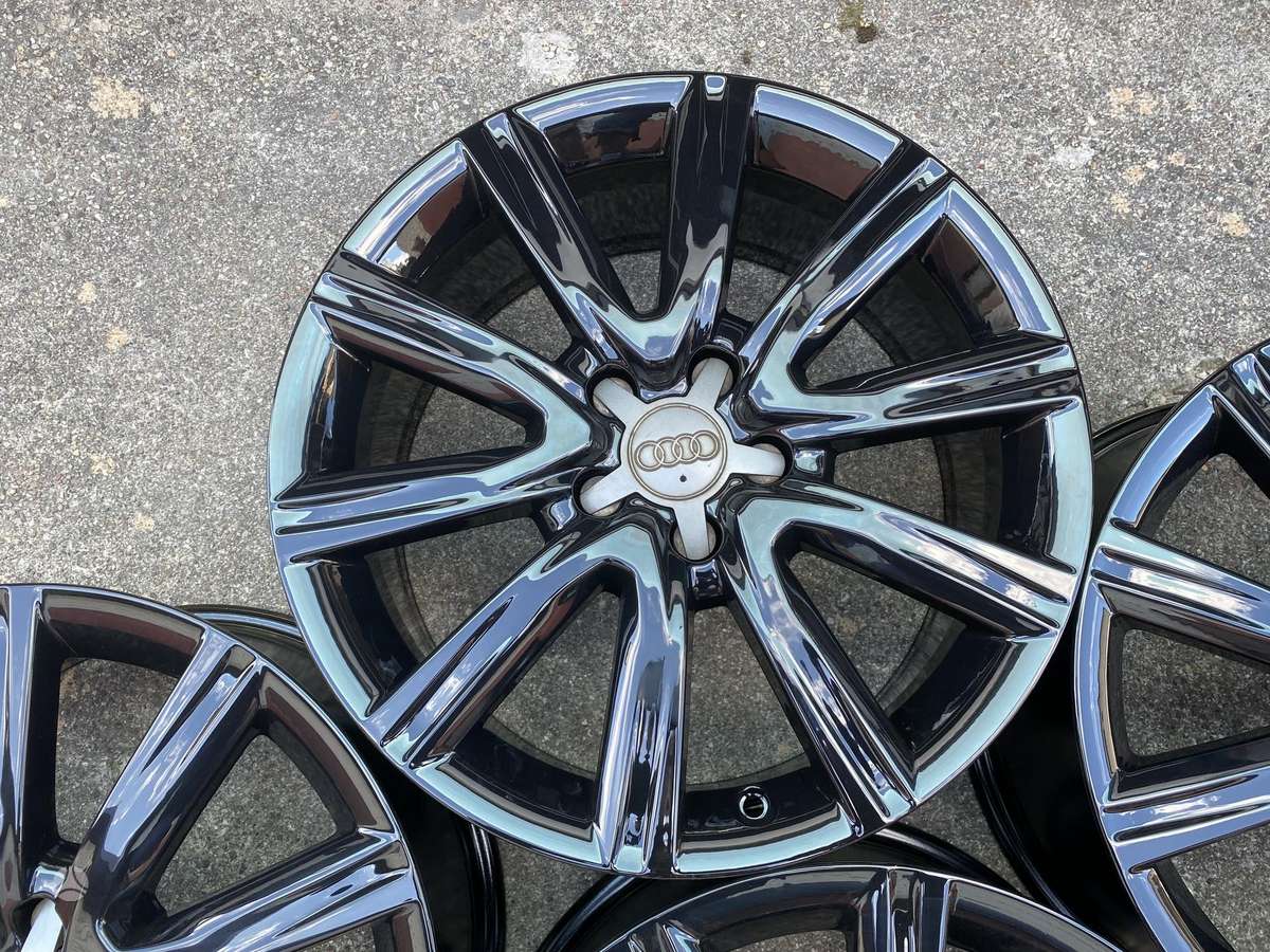 Audi Originalai,, легкосплавные , R18
