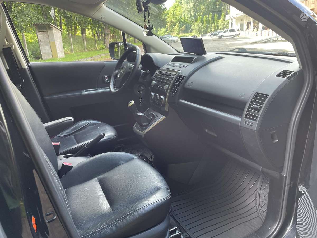 Mazda 5, 2.0 l., Минивэн