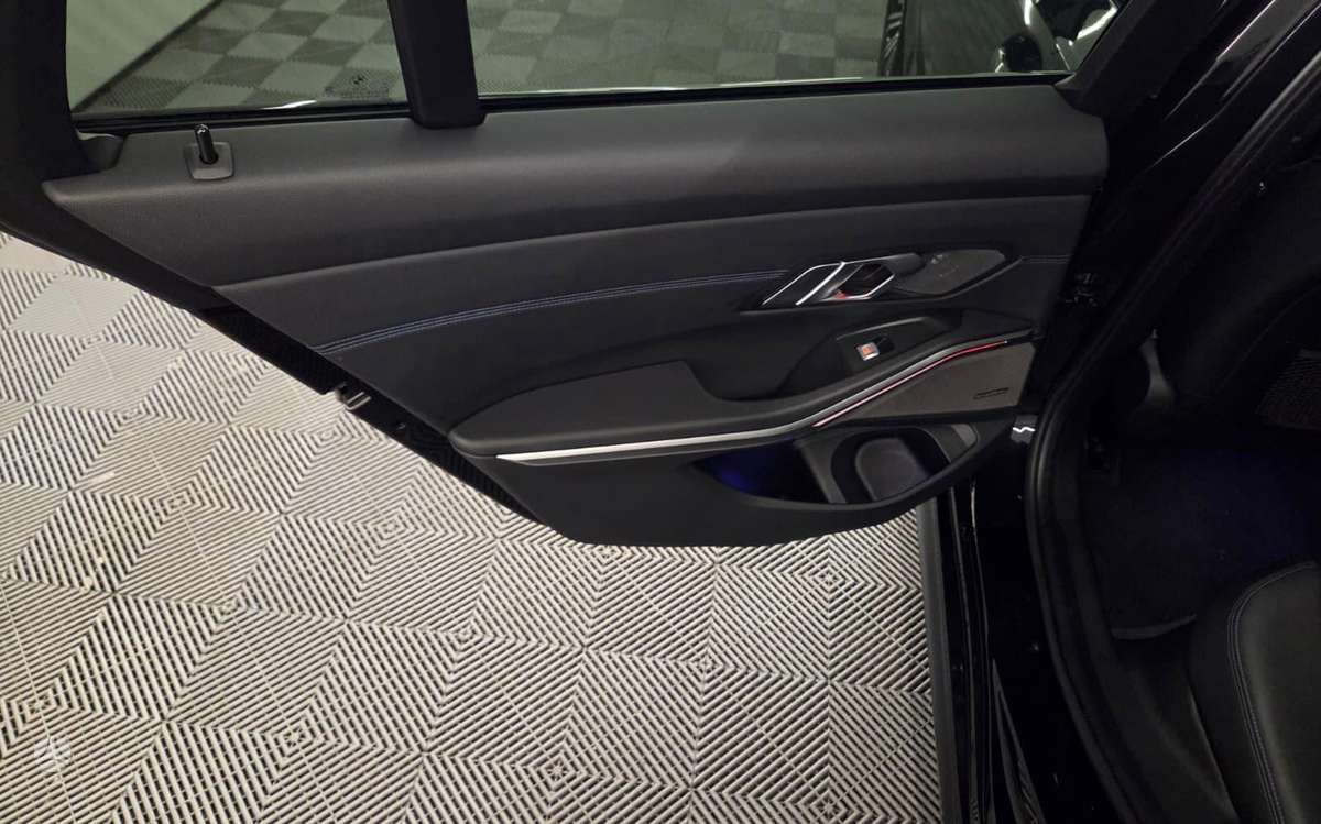 BMW 320, 2.0 l., wagon