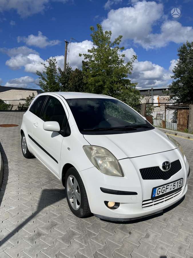 Toyota Yaris - 3