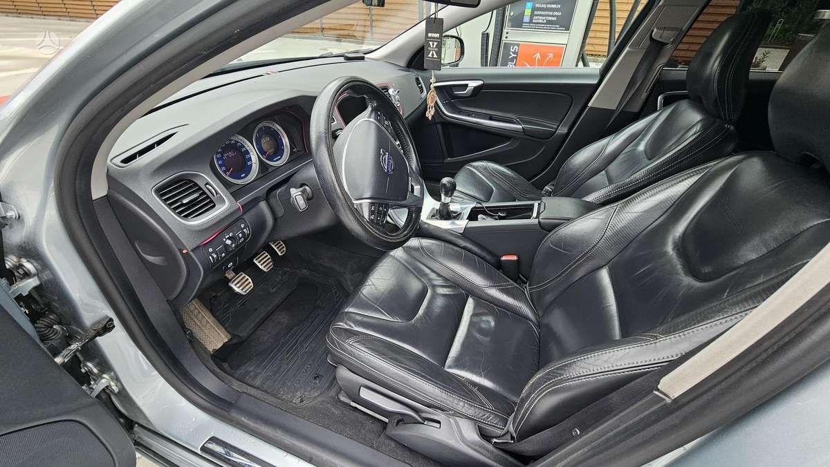Volvo V60, 2.0 l., wagon
