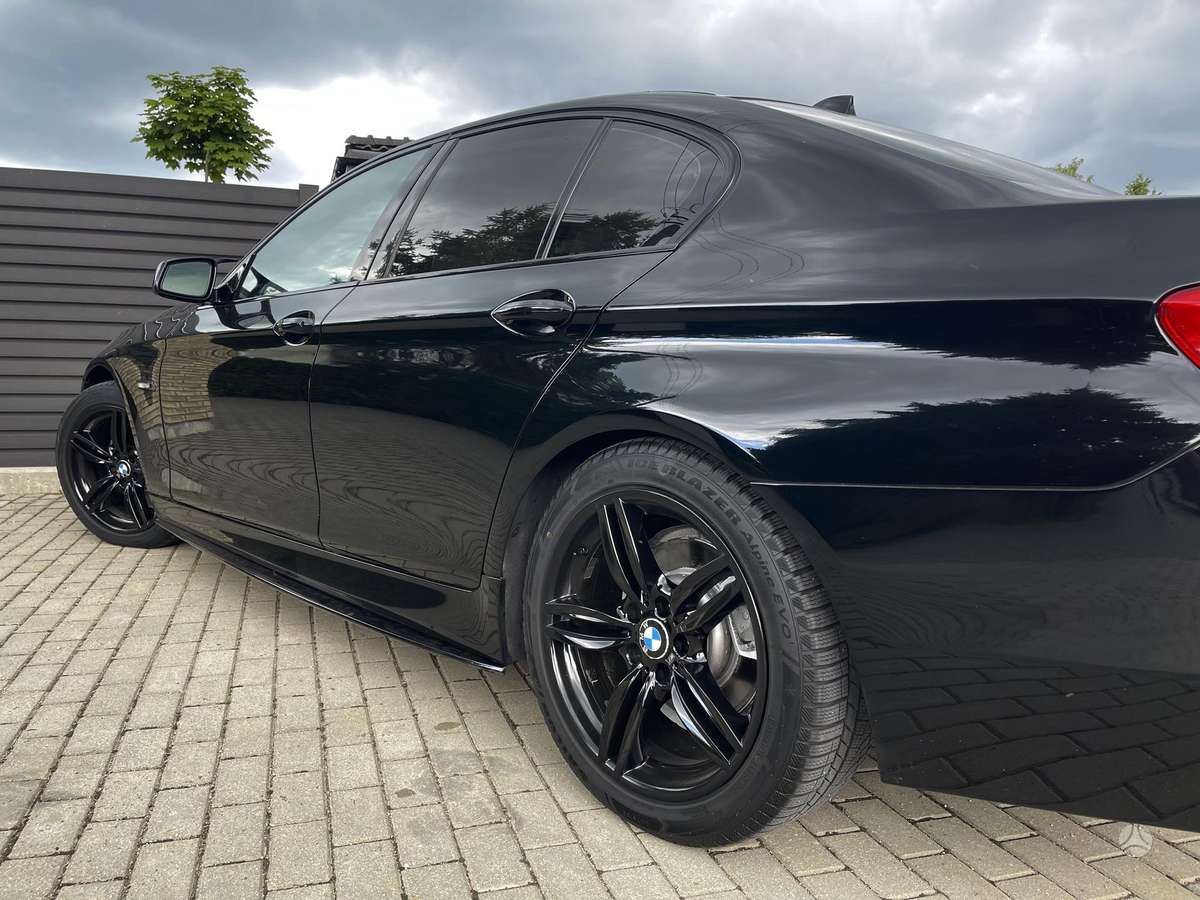 BMW 535, 3.0 l., Седан