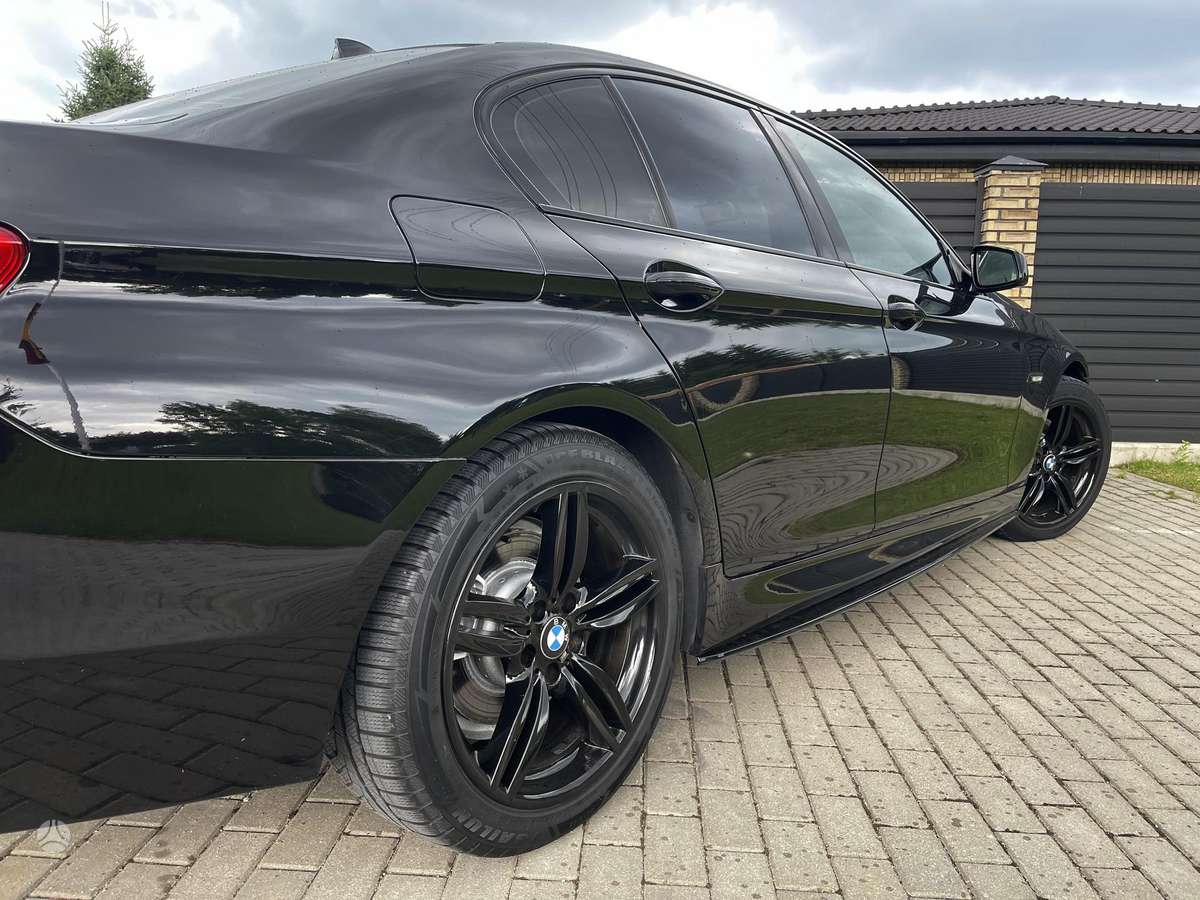 BMW 535, 3.0 l., Седан