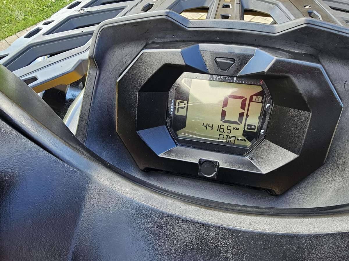 Can-Am Outlander Max 650cc, keturračiai