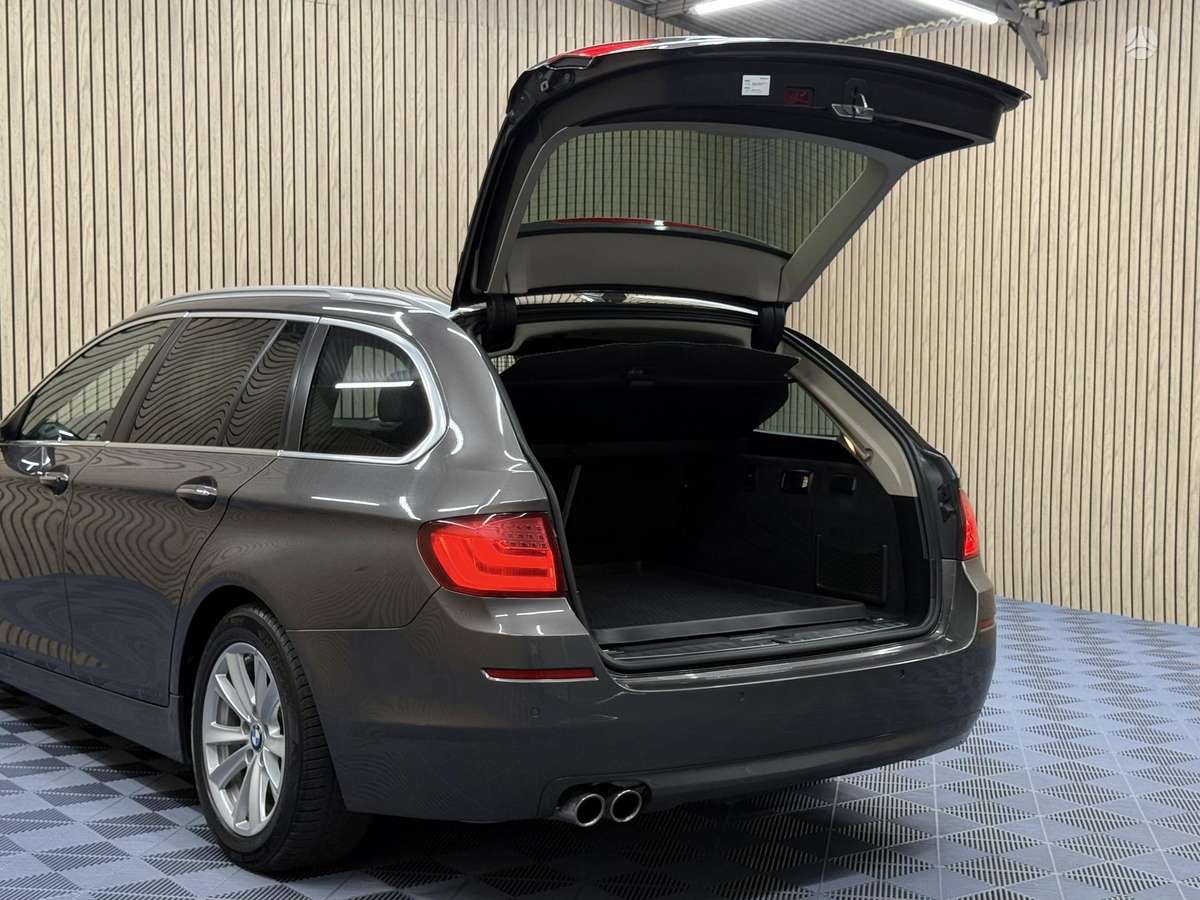 BMW 525, 3.0 l., wagon