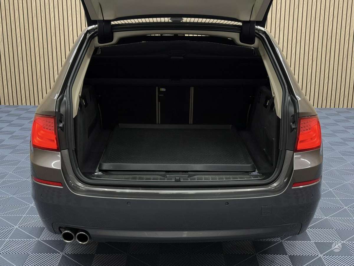 BMW 525, 3.0 l., wagon